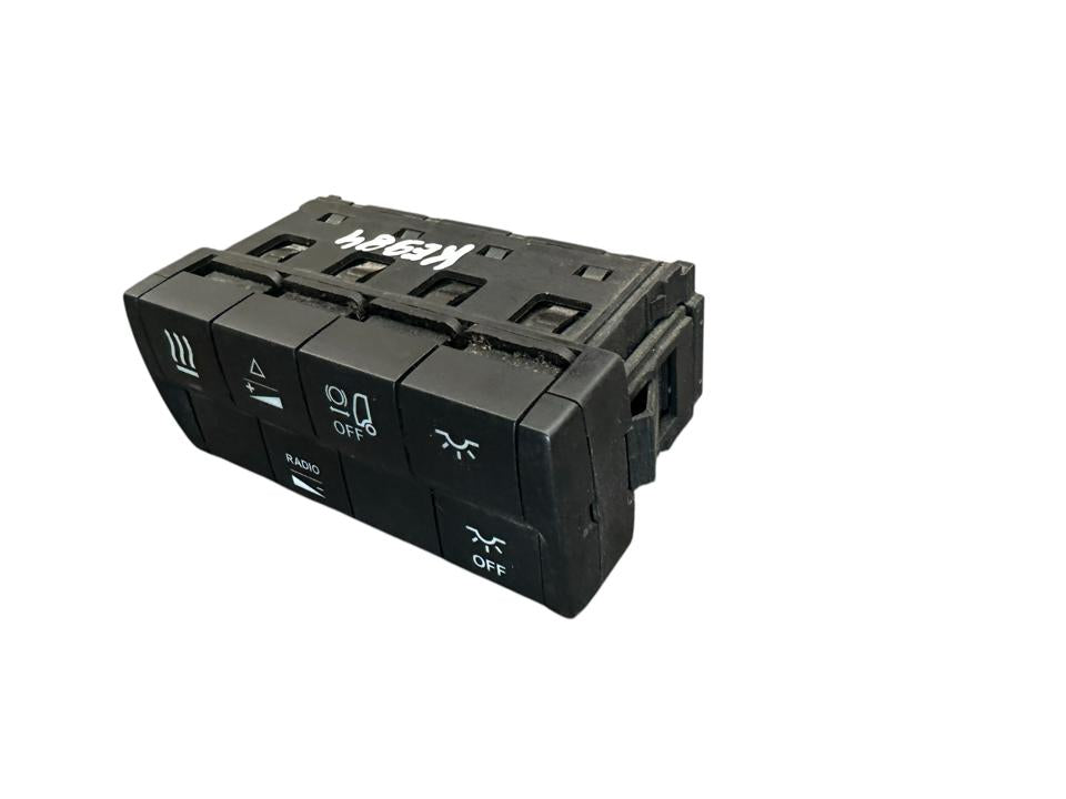Interior control switches A9605400046 Mercedes-Benz Trucks ACTROS MP4 / MP5 2018