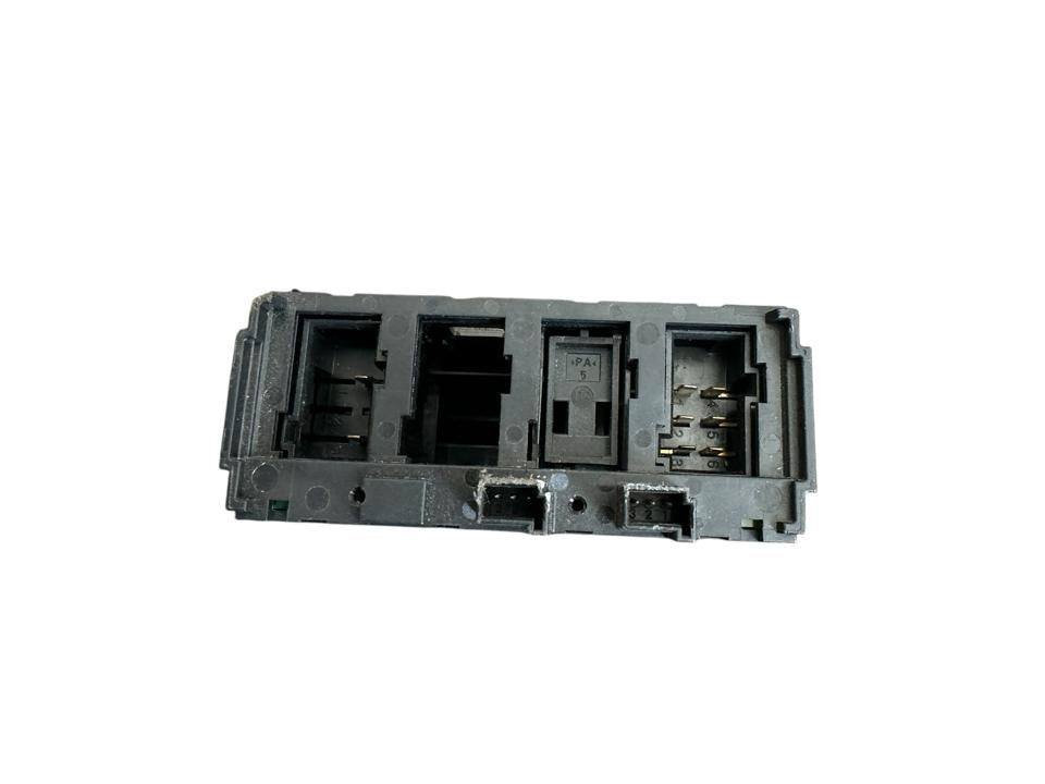 Interior control switches A9605400046 Mercedes-Benz Trucks ACTROS MP4 / MP5 2018