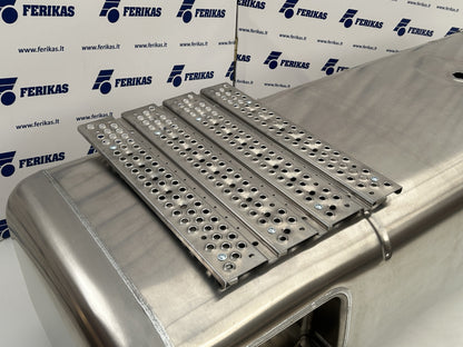 Naujas aliuminis kuro bakas Mercedes Benz Actros MP4 MP5 660L + 75L AdBlue 565x735x2130