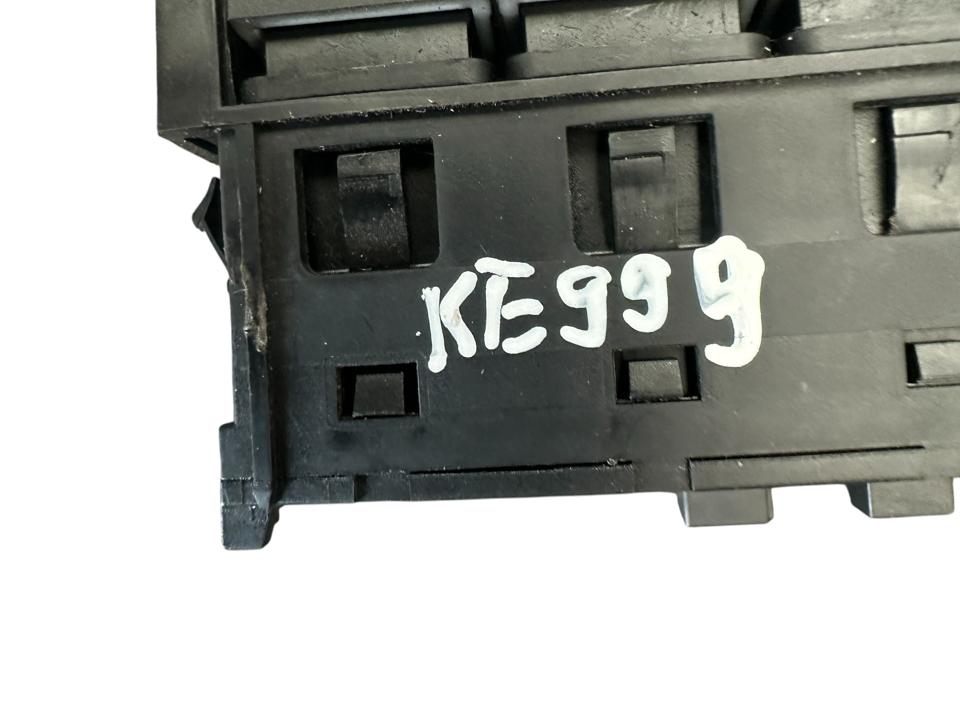 Jungikliai kabinoje A9605400046 Mercedes-Benz Trucks ACTROS MP4 / MP5 2018