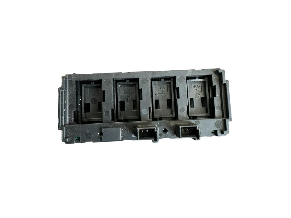 Interior control switches A9605400046 Mercedes-Benz Trucks ACTROS MP4 / MP5 2018
