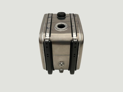 NEW Hydraulic tank 200L 620x675x500 with double adapter