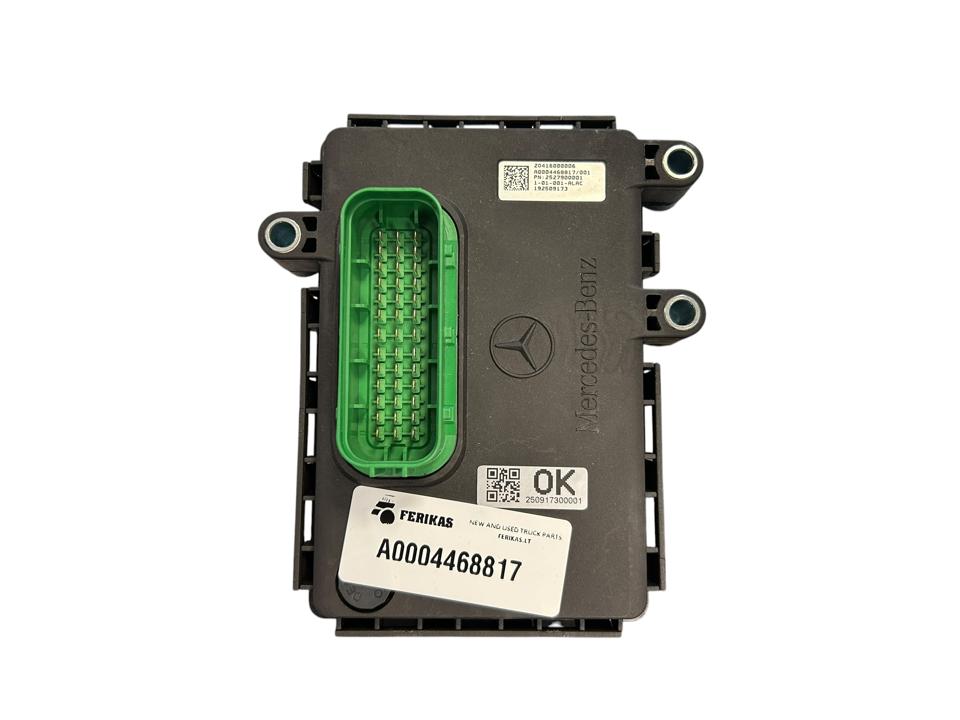 NEW Mercedes Benz control unit A0004468817
