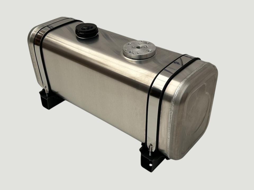 НОВЫЙ Гидравлический бак 120L 410x330x1000 заднемонтированный с фланцем