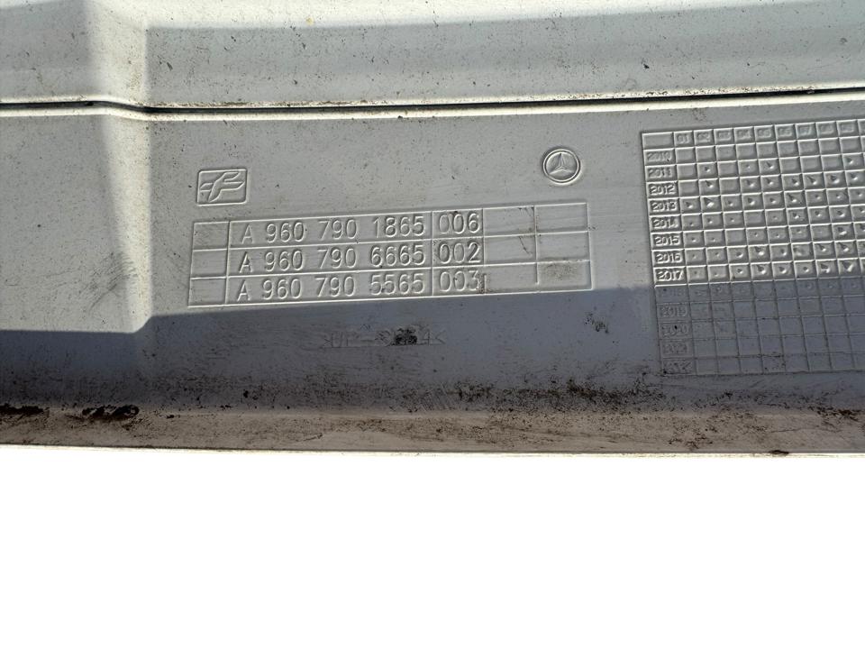 Cab corner spoiler A9607901865 Mercedes-Benz Trucks ACTROS MP4 / MP5 2018