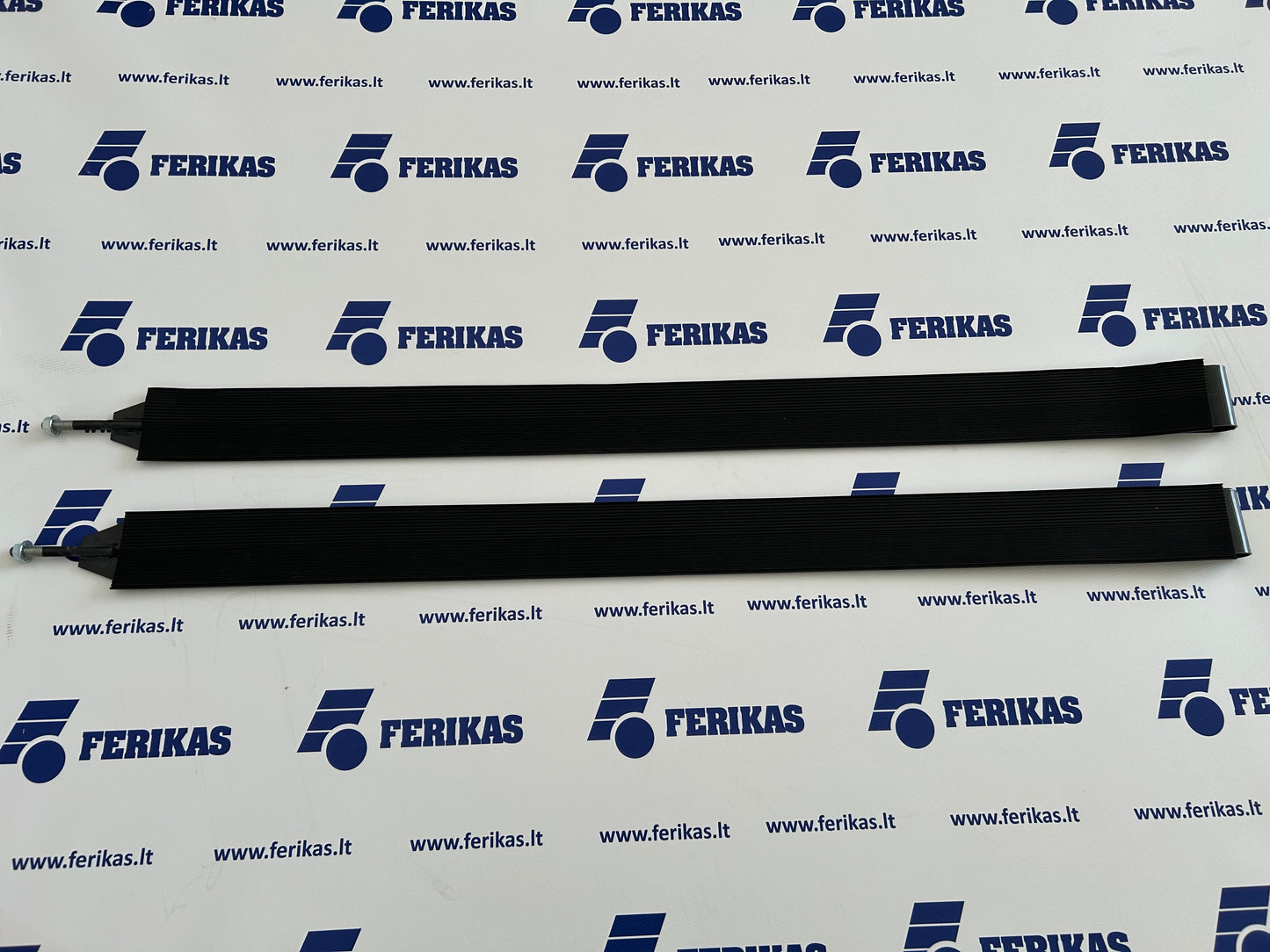 Mercedes Benz bako laikiklio juosta 700x700