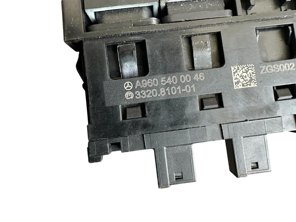 Jungikliai kabinoje A9605400046 Mercedes-Benz Trucks ACTROS MP4 / MP5 2018