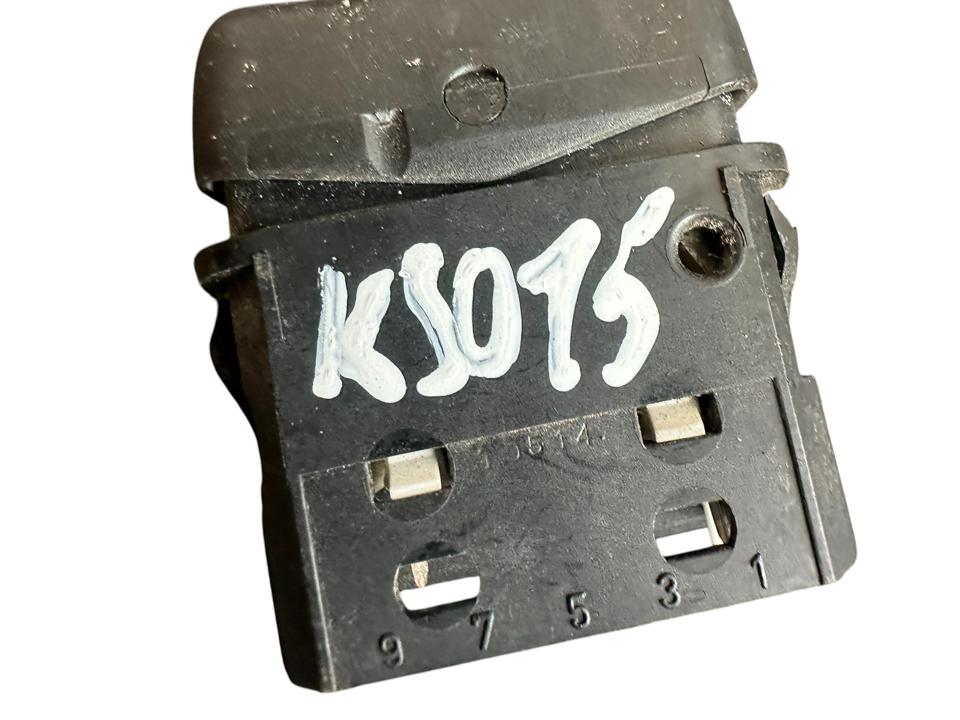 Interior control switches A0035459307 Mercedes-Benz Trucks ACTROS MP4 / MP5 2018