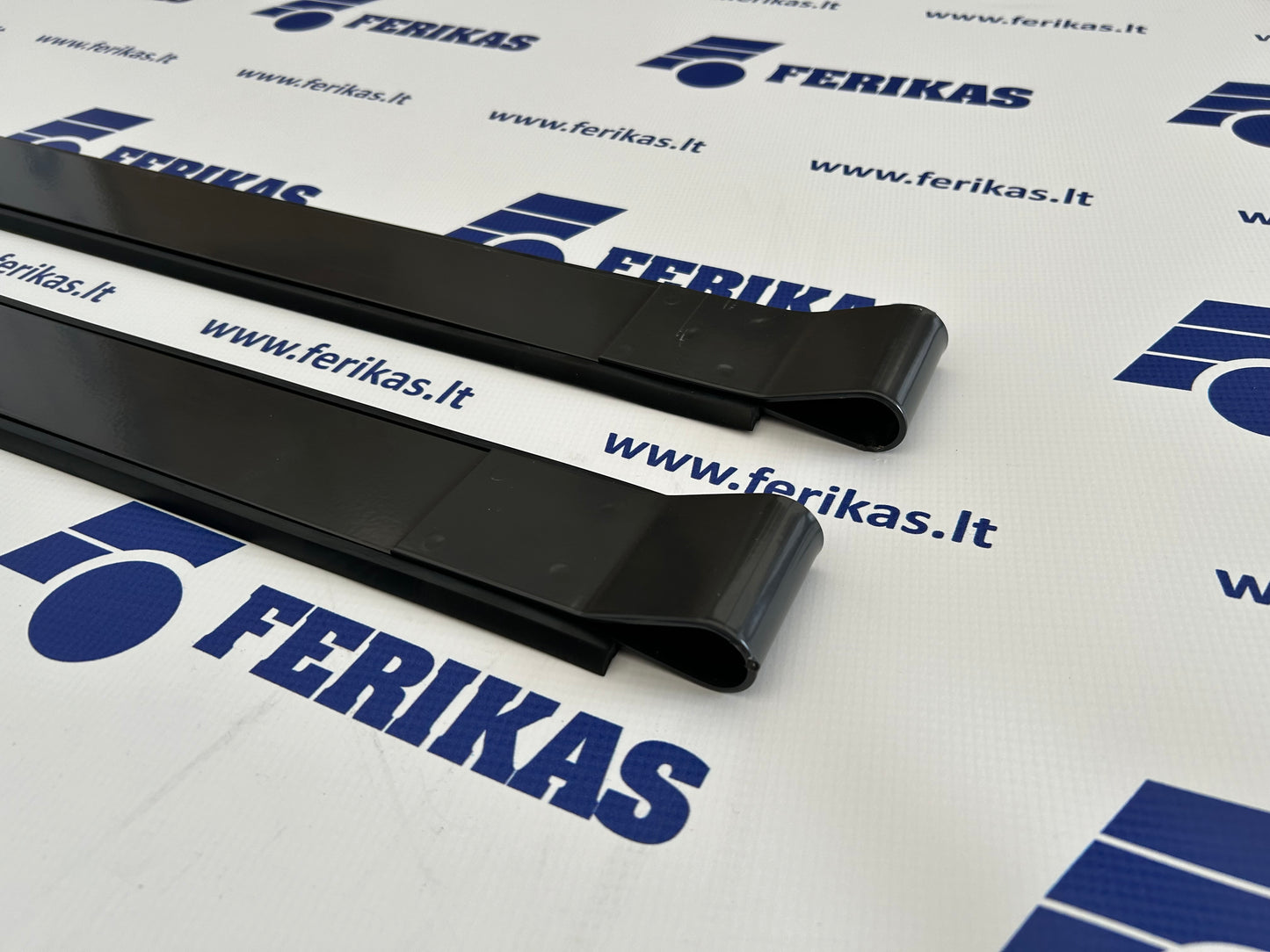 DAF bracket strap 700x700