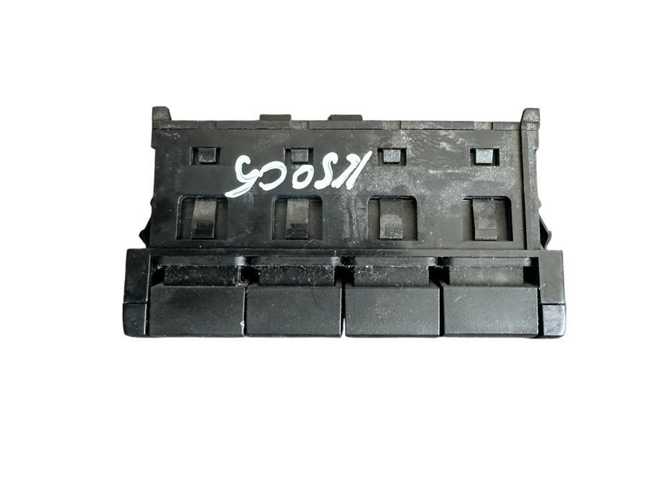 Interior control switches A9605400046 Mercedes-Benz Trucks ACTROS MP4 / MP5 2018