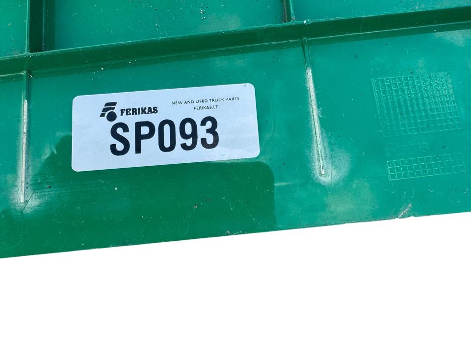 Спойлер угла кабины 2558661 Scania R II 2018