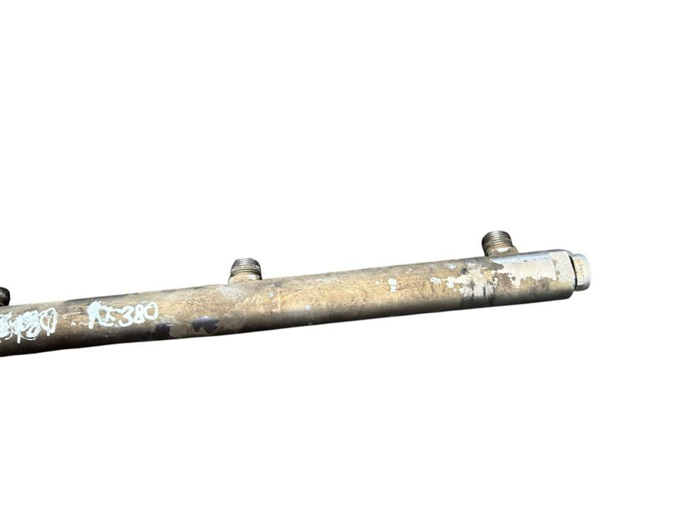 Топливная рампа A4710780245 Mercedes-Benz Trucks ACTROS MP4 / MP5 2014