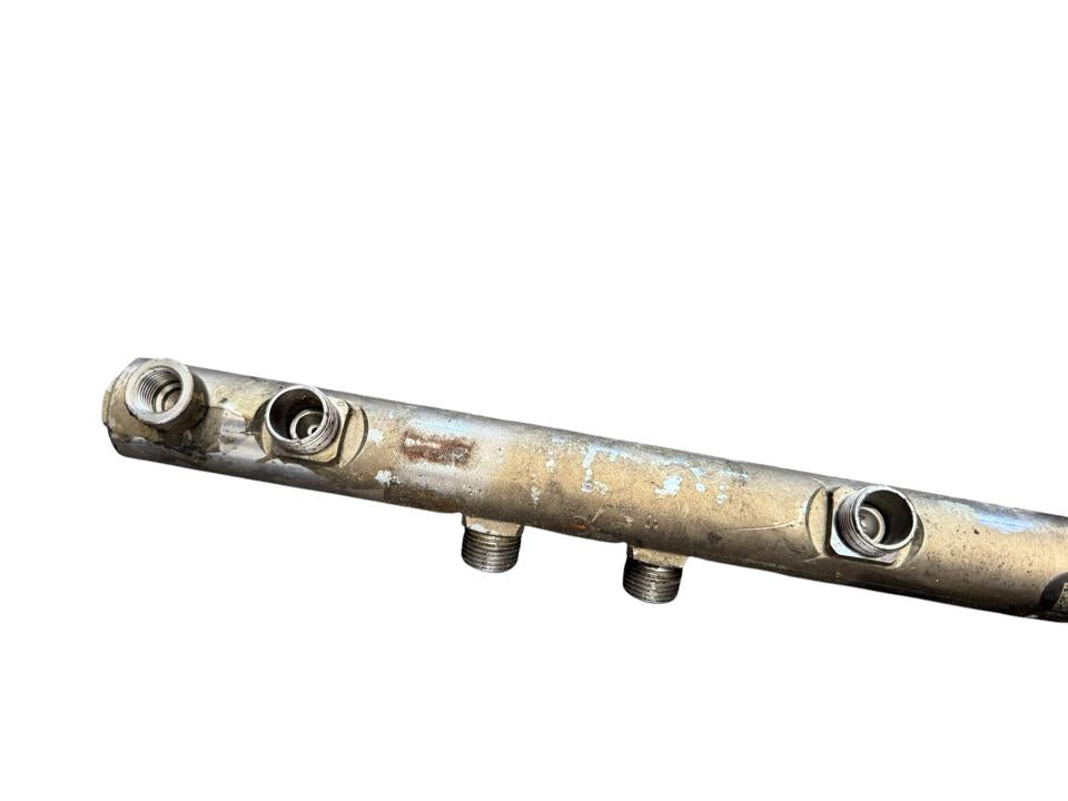 Топливная рампа A4710780245 Mercedes-Benz Trucks ACTROS MP4 / MP5 2014