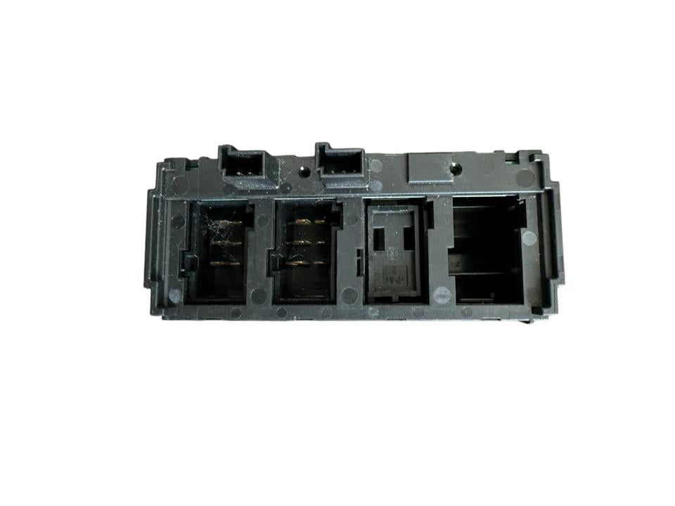 Interior control switches A9605400046 Mercedes-Benz Trucks ACTROS MP4 / MP5 2018