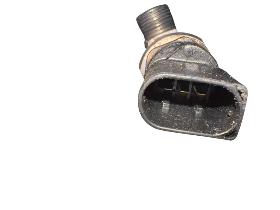 Fuel rail A4710780245 Mercedes-Benz Trucks ACTROS MP4 / MP5 2014