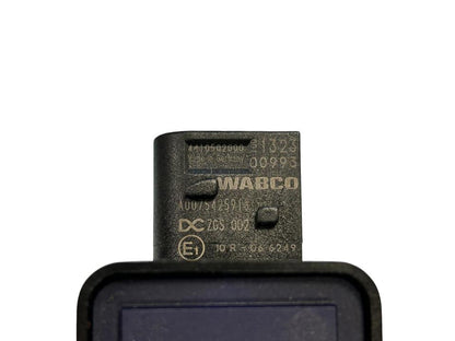 NEW Mercedes Benz sensor A0075425918
