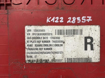 Badge 7482535399 Renault Trucks T 2022