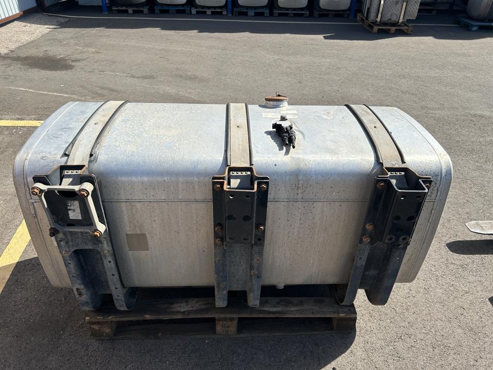 Fuel tank 81122015877 710L MAN Trucks TGX I 2016