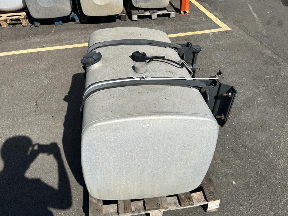 Fuel tank 1681824 430L DAF XF 2017