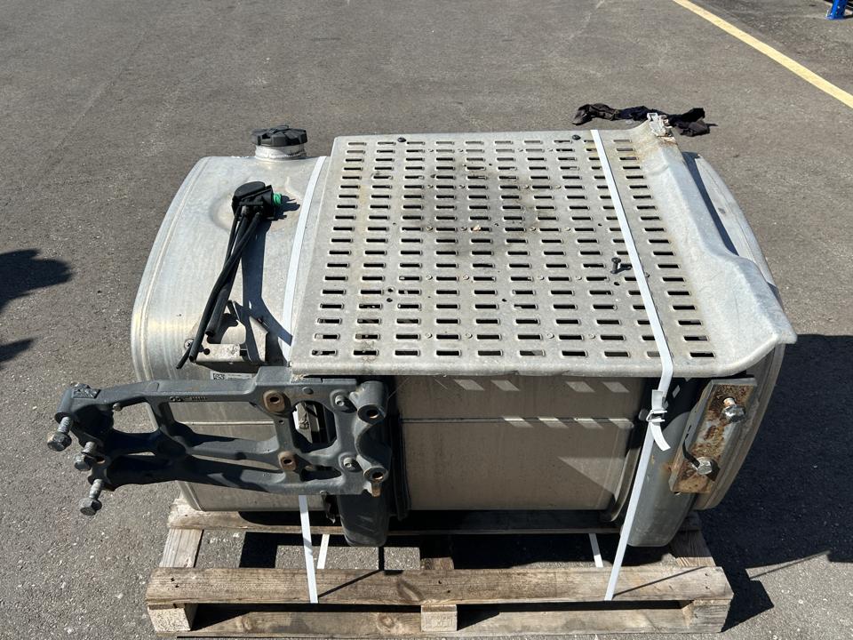 Fuel tank 1997367 400L DAF XF 2018