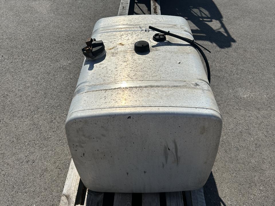 Fuel tank 98472352 400L Iveco Trucks STRALIS II 2012