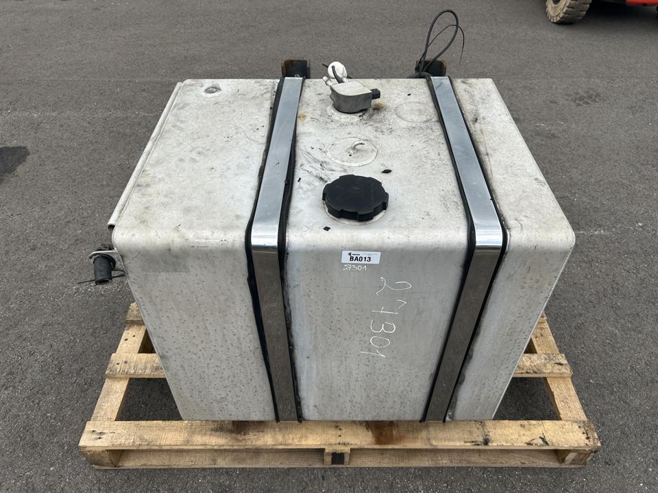 Fuel tank Mercedes-Benz Trucks ACTROS MP4 / MP5 2017