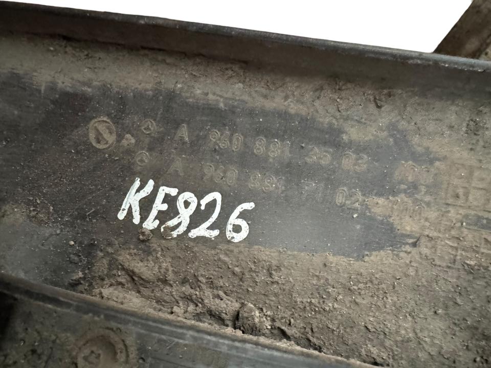 Purvasaugis A9608813503 Mercedes-Benz Trucks ACTROS MP4 / MP5 2018 kairė priekis