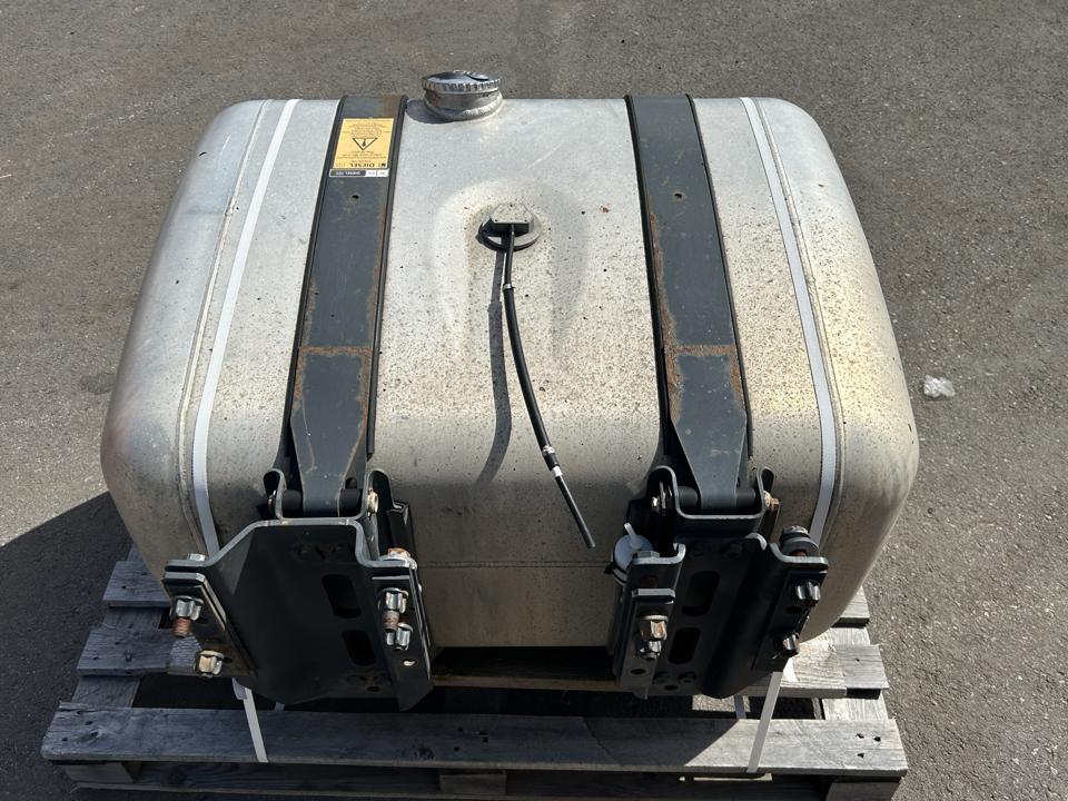 Fuel tank A9604703104 330L Mercedes-Benz Trucks ACTROS MP4 / MP5 2018