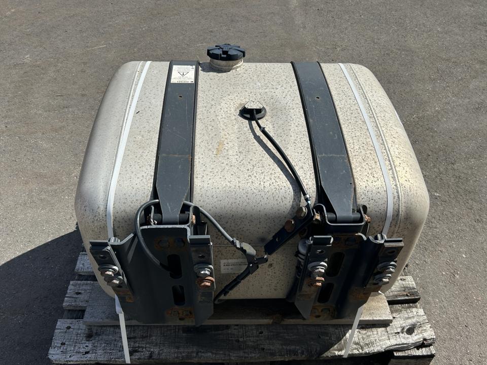 Fuel tank A9604702103 330L Mercedes-Benz Trucks ACTROS MP4 / MP5 2018