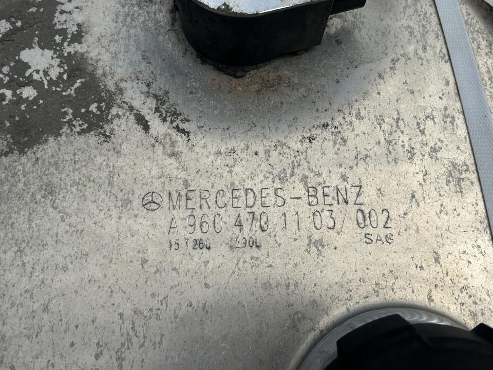 Fuel tank A9604701103 290L Mercedes-Benz Trucks ACTROS MP4 / MP5 2018