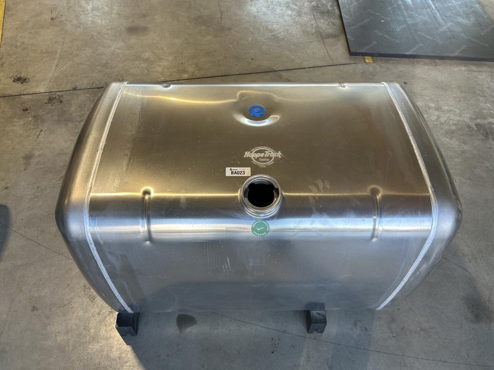 NEW Mercedes Benz 550L fuel tank 700x700x1230 A9424701401