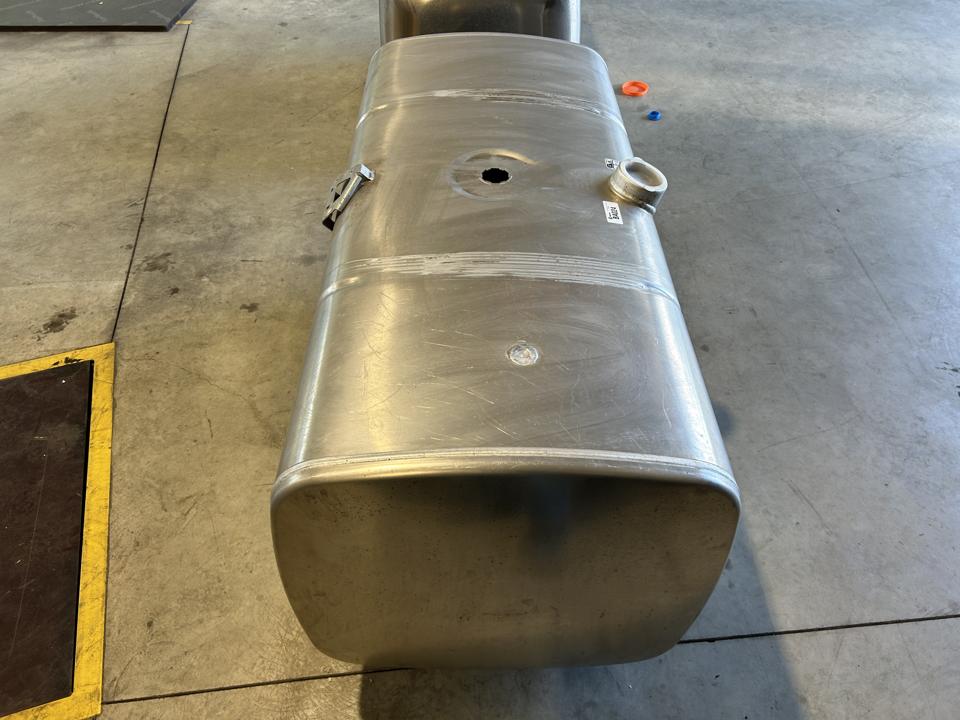 Fuel tank 1681825 544L DAF XF 2019