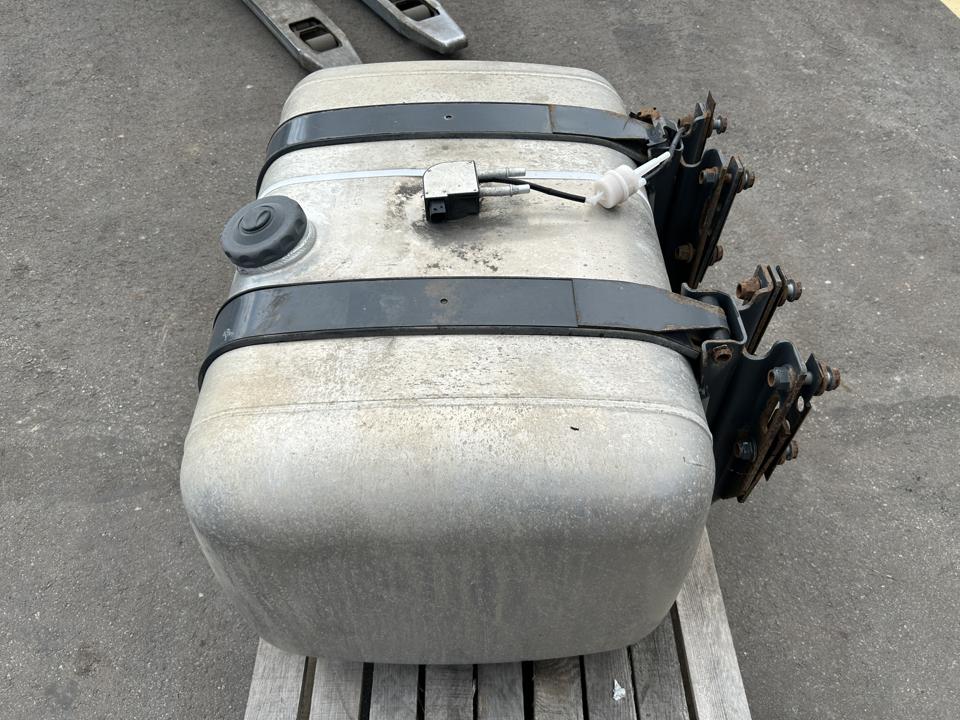 Fuel tank A9604701603 290L Mercedes-Benz Trucks ACTROS MP4 / MP5 2019