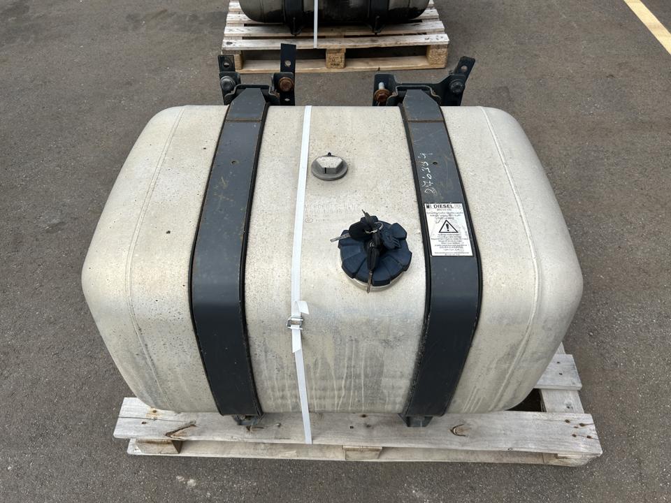 Fuel tank A9604701603 290L Mercedes-Benz Trucks ACTROS MP4 / MP5 2018