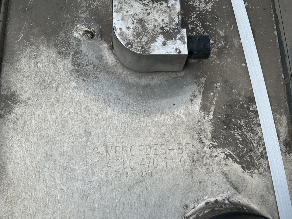 Fuel tank A9604701103 290L Mercedes-Benz Trucks ANTOS 2015
