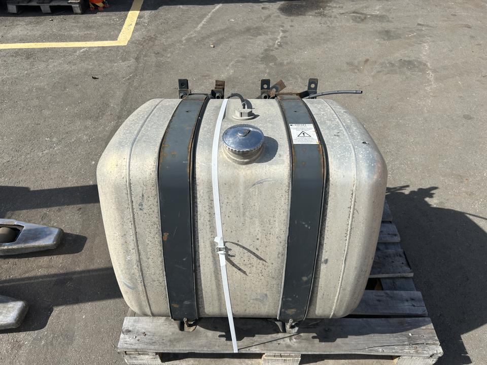 Fuel tank A9604703203 330L Mercedes-Benz Trucks ACTROS MP4 / MP5 2018