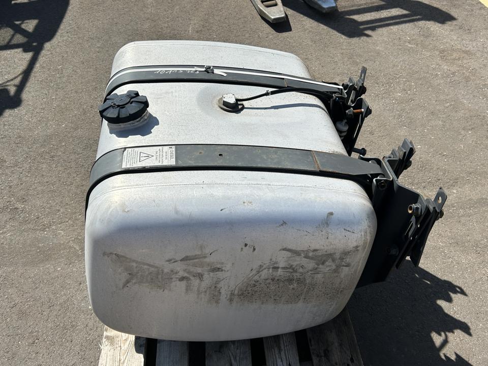 Fuel tank A9604702103 330L Mercedes-Benz Trucks ACTROS MP4 / MP5 2016