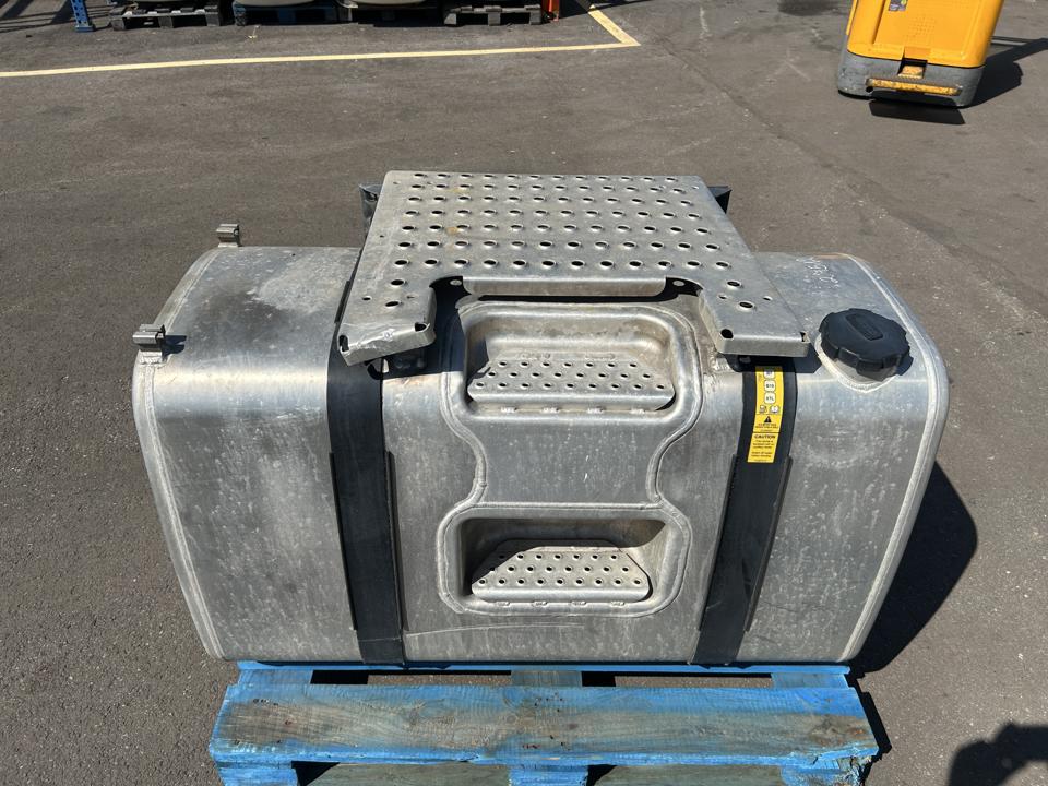 Fuel tank 21335677 480L Volvo Trucks FH III 2023