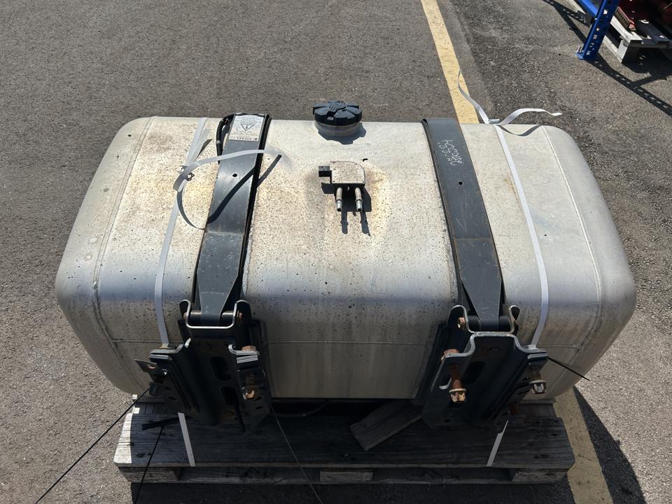 Fuel tank A9604701803 390L Mercedes-Benz Trucks ACTROS MP4 / MP5 2018