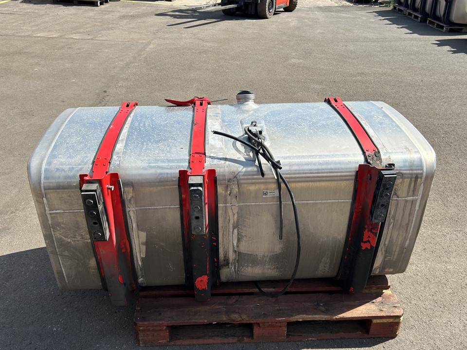 Fuel tank 1888928 750L Scania S 2017