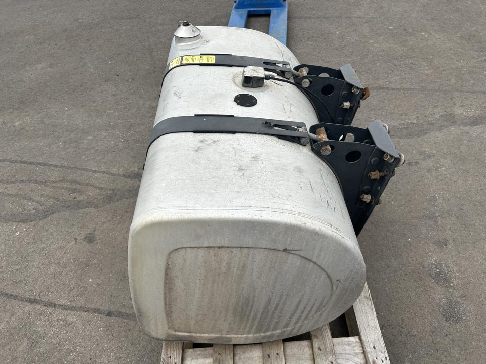 Fuel tank 20503506 450L Volvo Trucks FH II 2018