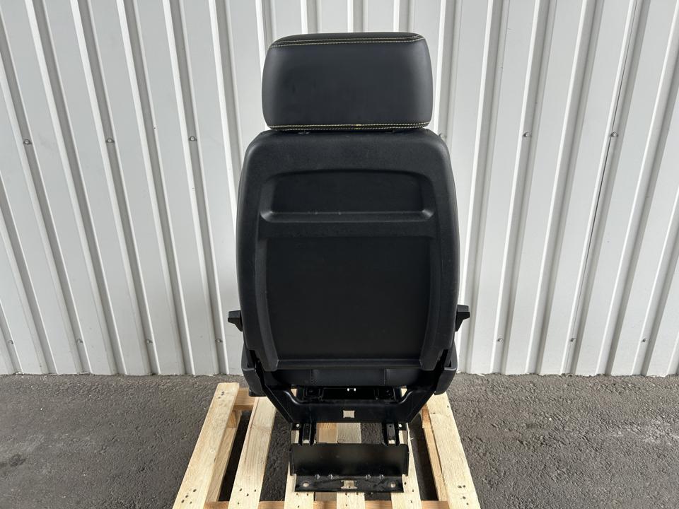 Passenger seat 2474716 Scania R II 2018