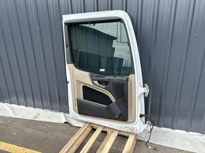 Door A9607206003 Mercedes-Benz Trucks ACTROS MP4 / MP5 2019 Left Front