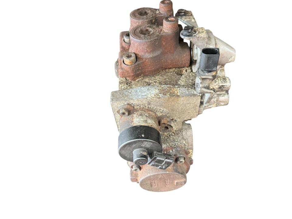 Fuel pump A4710900850 Mercedes-Benz Trucks ACTROS MP4 / MP5 2018