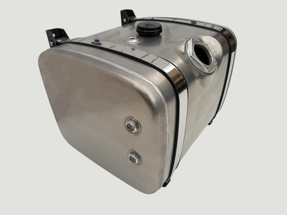 NEW Hydraulic tank 250L 560x640x780 filter angled