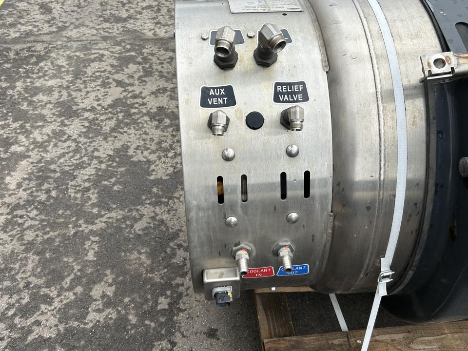 Fuel tank 2782050 LNG Scania R II 2021