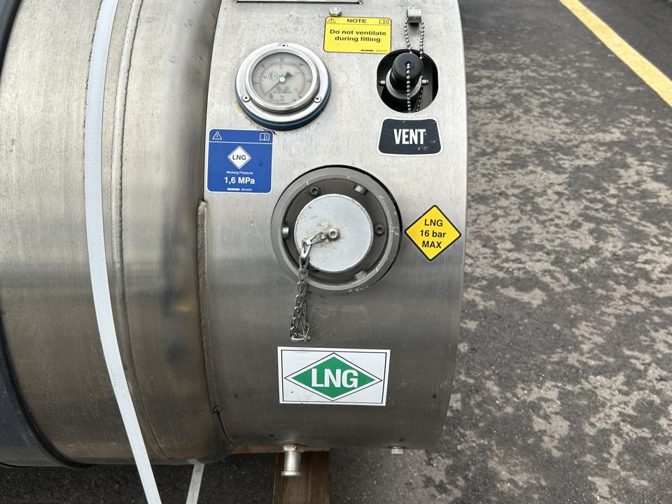 Fuel tank 2782050 LNG Scania R II 2021