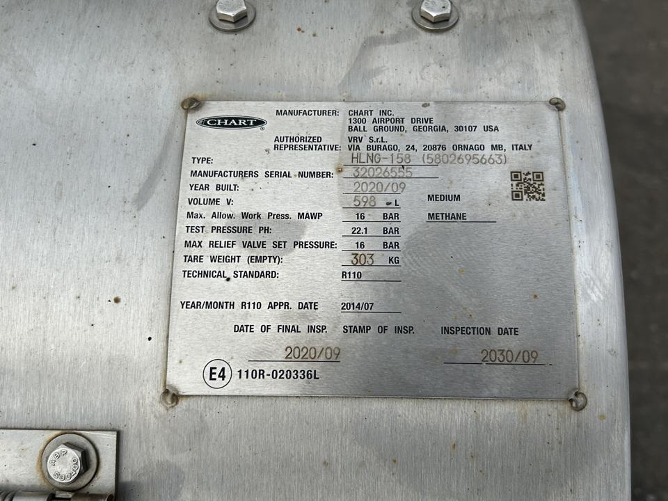 Fuel tank 5802695663 LNG Iveco Trucks S-WAY 2021
