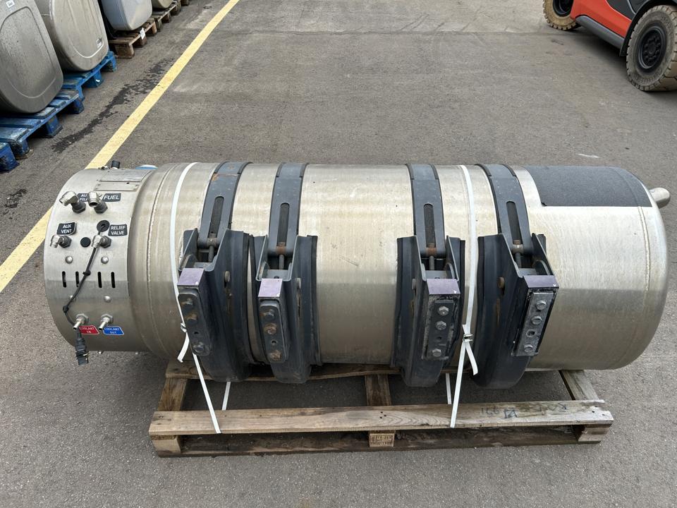 Fuel tank 2745573 LNG Scania R II 2019