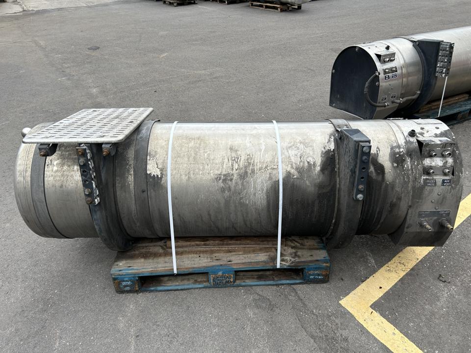 Fuel tank 5802695662 LNG Iveco Trucks S-WAY 2021